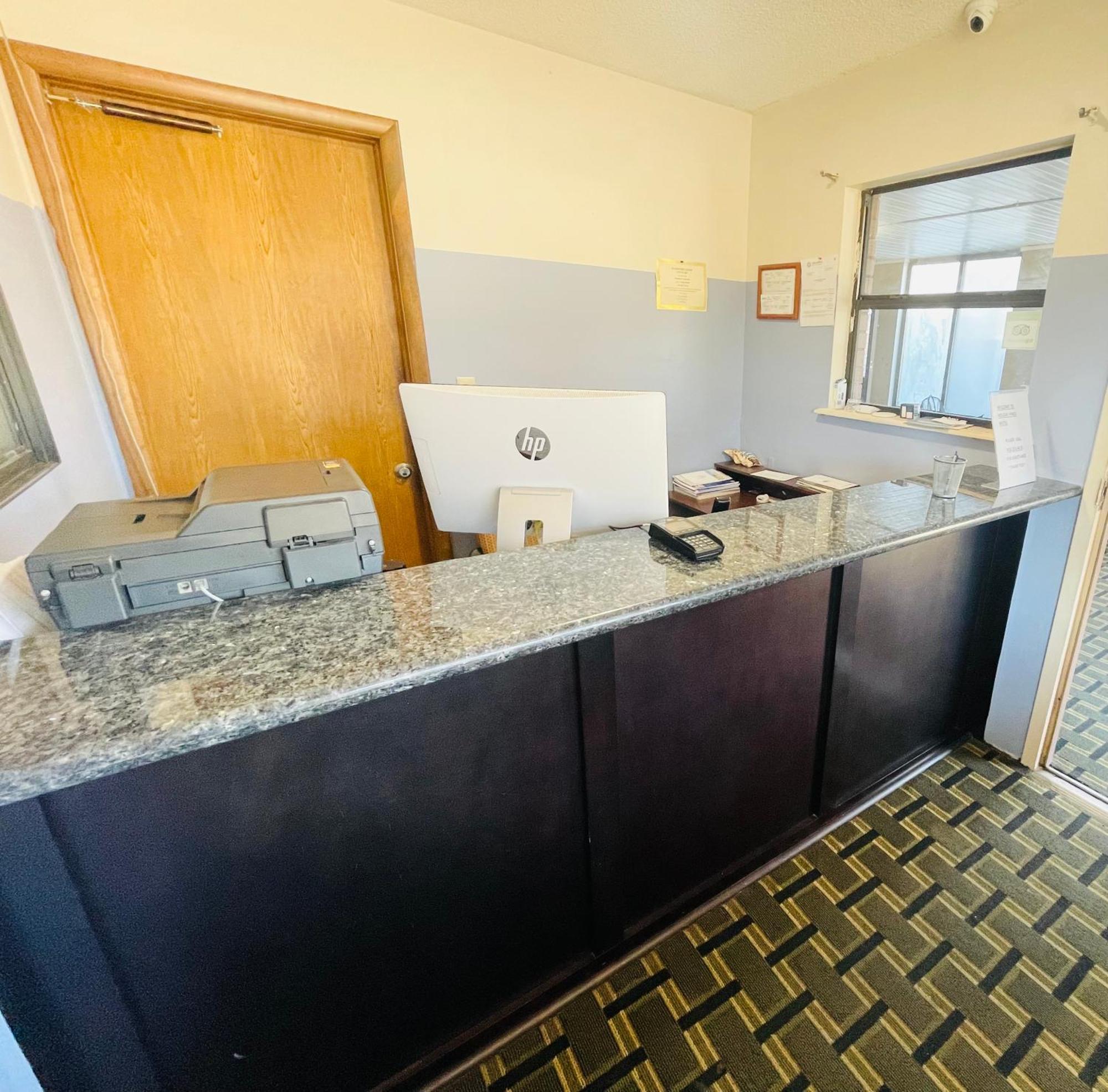 Americas Best Value Inn Jay 外观 照片